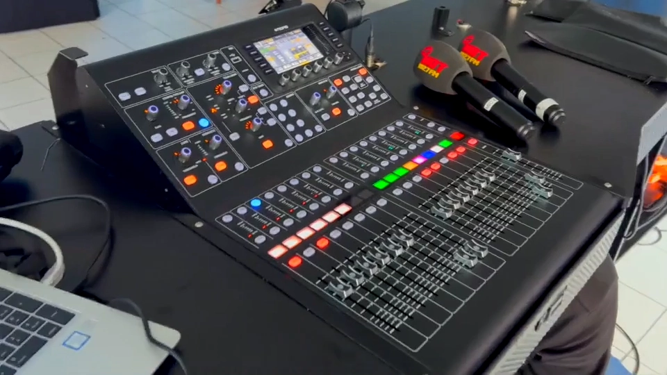 Mobile Radio Studio